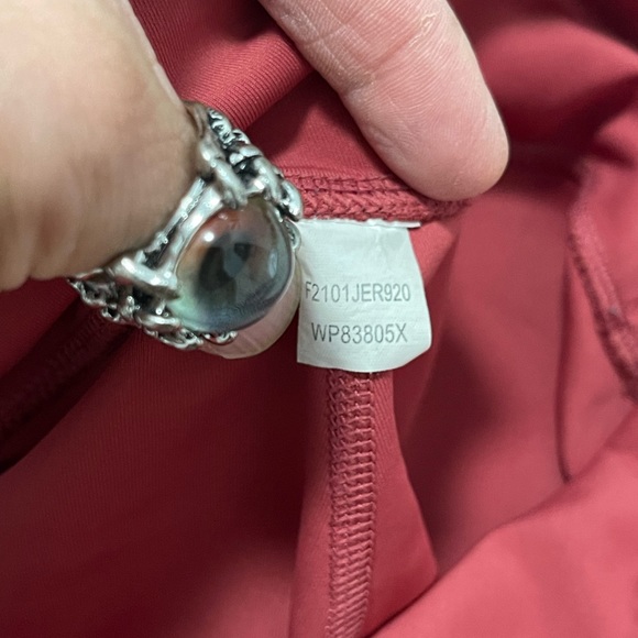 EUC Women’s Size Medium New Balance Logo Print Leggings/Tights With Side Pockets - Picture 9 of 12